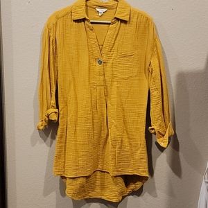 Gold 3/4 Sleeve Tunic Top